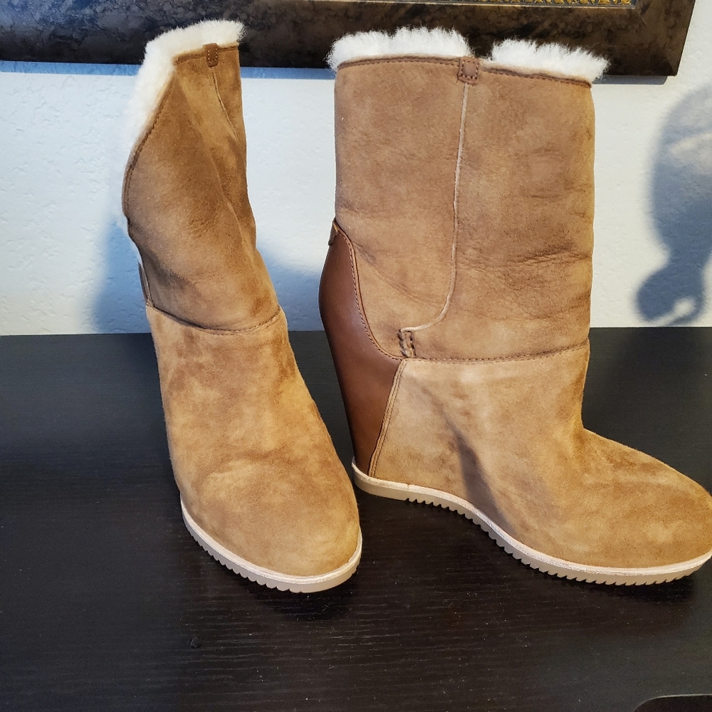 UGG Wedges